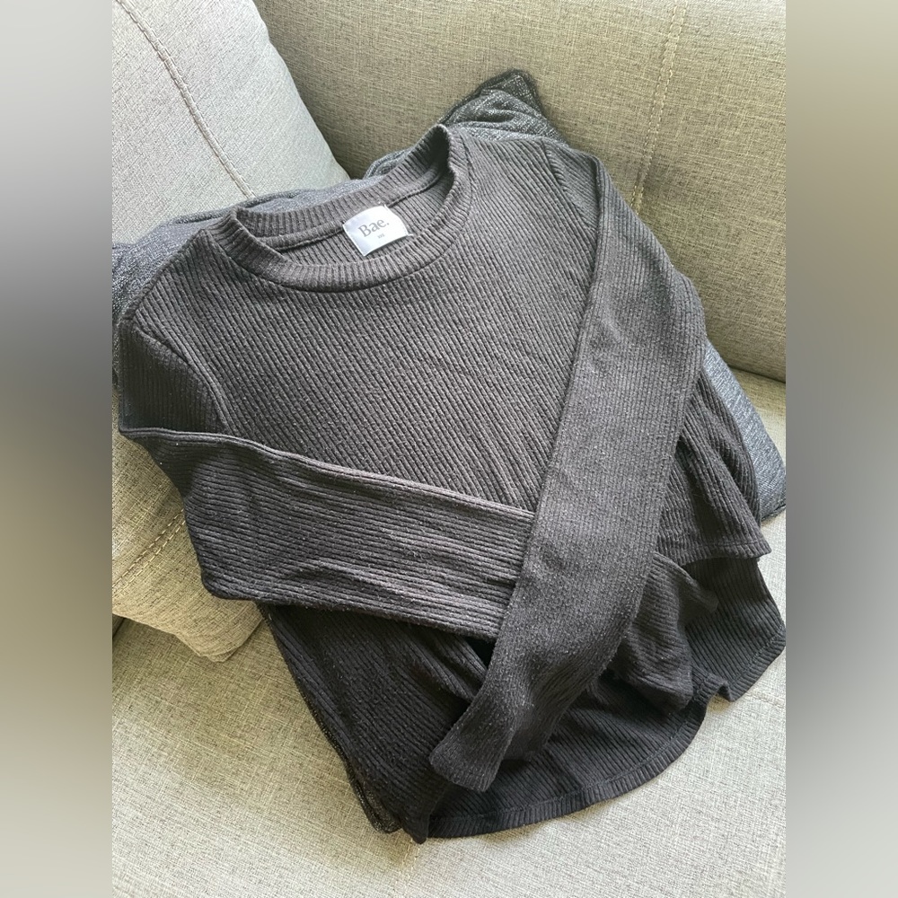 Bae the label maternity and nursing crop top
